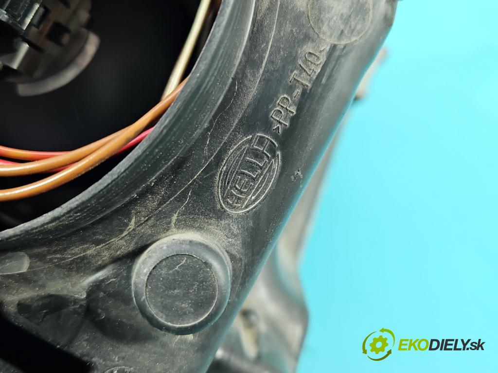 Skoda Fabia II 2007-2014 1.4 16V 86 HP manual 63 kW 1390 cm3 5- Reflektor: ľavý  (Kľučka dverí ostatné)