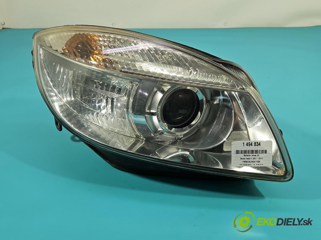 Skoda Fabia II 2007-2014 1.4 16V 86 HP manual 63 kW 1390 cm3 5- Reflektor: pravý  (Svetlo predné pravé)
