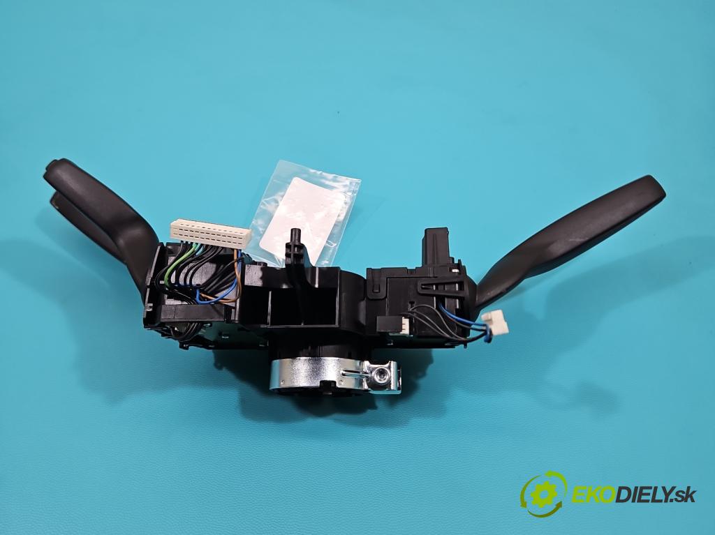 Audi A6 C7 2011-2018 3.0 TDI 313 HP automatic 230 kW 2967 cm3 5- prepínač komplex: 4G8953502S (Prepínacie páčky pod volantom)