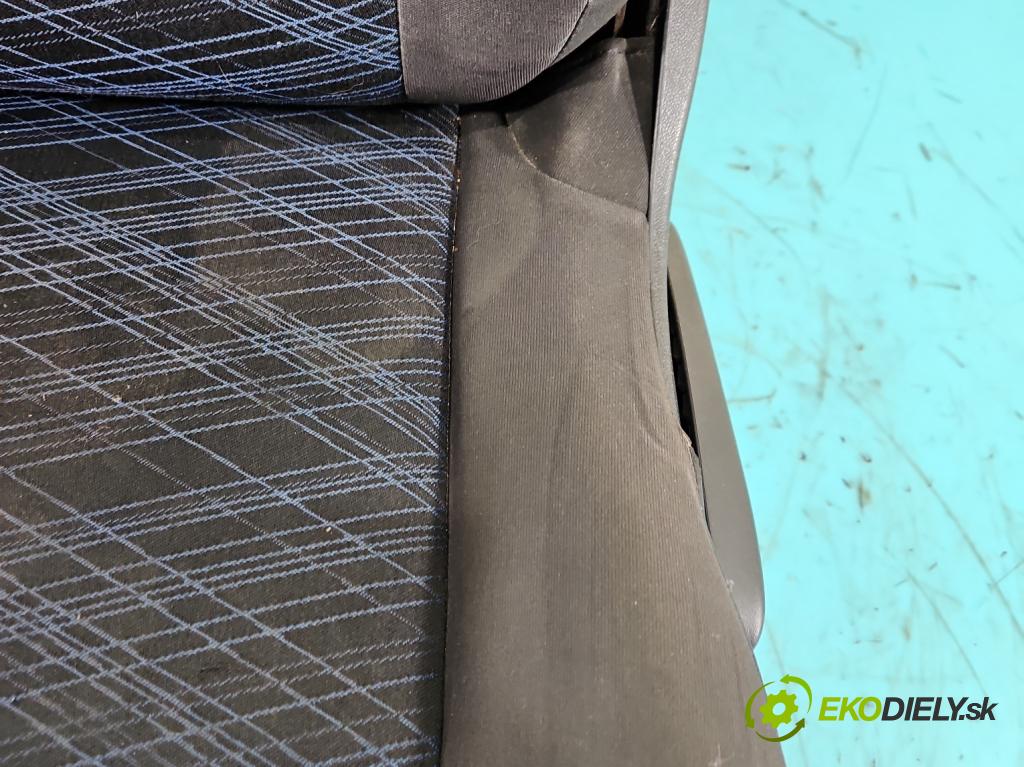 Renault Clio III 2005-2012 1.5 dci 68 HP manual 50 kW 1461 cm3 3- Sedačka ľavý  (Sedadlo)