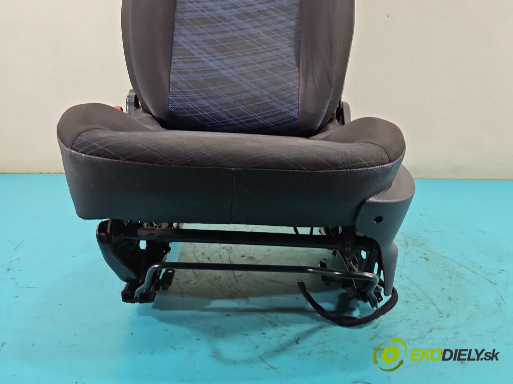 Renault Clio III 2005-2012 1.5 dci 68 HP manual 50 kW 1461 cm3 3- Sedačka ľavý  (Sedadlo)