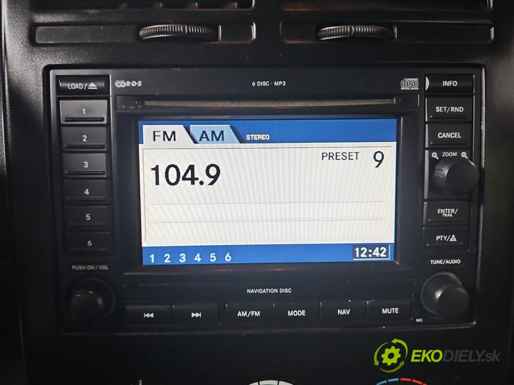 Jeep Patriot 2006-2017 2.4 16V 175 HP automatic 129 kW 2359 cm3 5- Radio originál P56038646AM