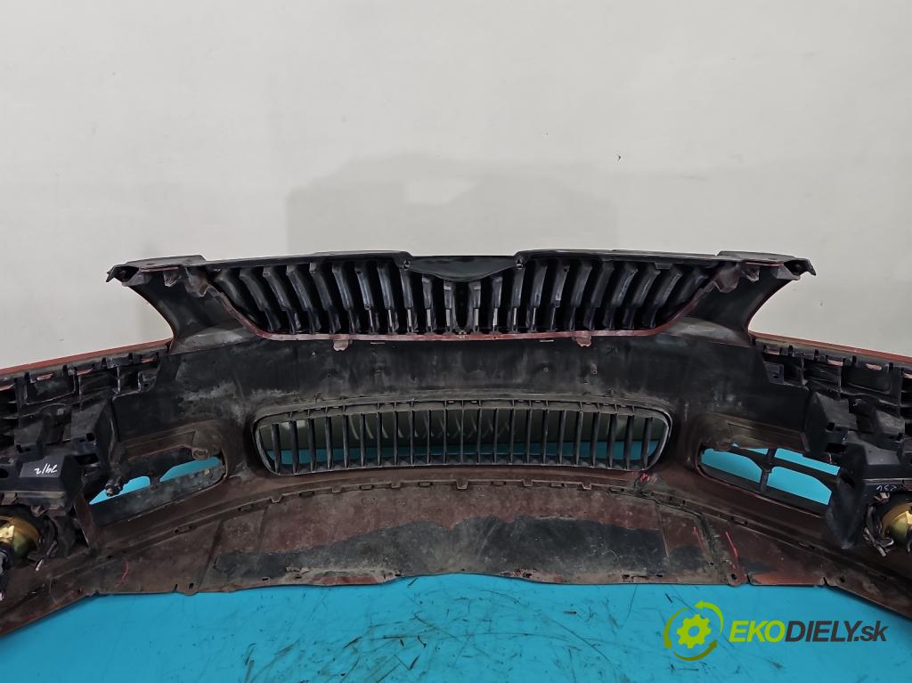 Skoda Fabia II 2007-2014 1.4 16V 86 HP manual 63 kW 1390 cm3 5- nárazník predné  (Kľučka dverí ostatné)