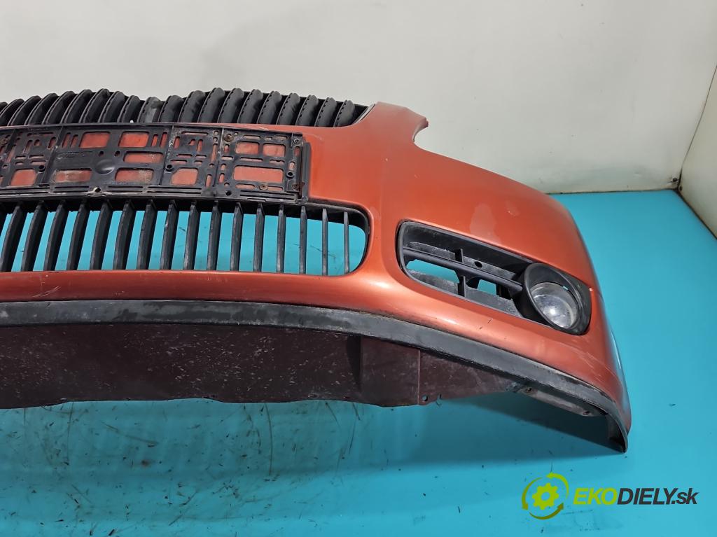 Skoda Fabia II 2007-2014 1.4 16V 86 HP manual 63 kW 1390 cm3 5- nárazník predné  (Kľučka dverí ostatné)