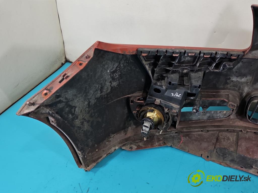 Skoda Fabia II 2007-2014 1.4 16V 86 HP manual 63 kW 1390 cm3 5- nárazník predné  (Kľučka dverí ostatné)