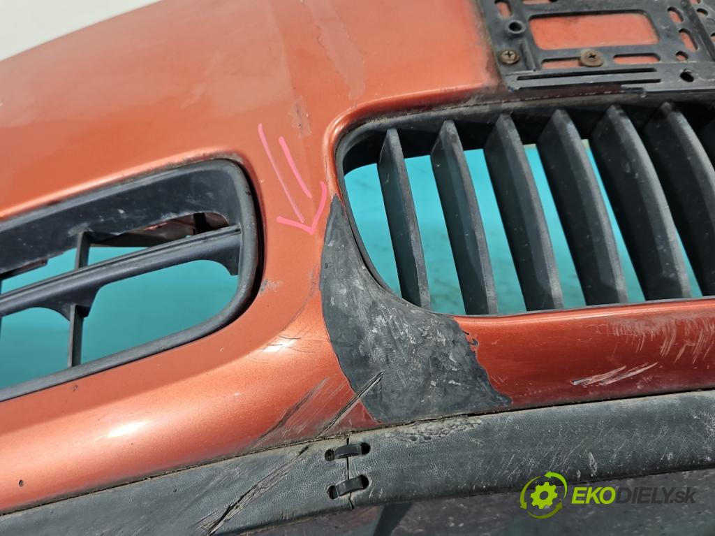 Skoda Fabia II 2007-2014 1.4 16V 86 HP manual 63 kW 1390 cm3 5- nárazník predné  (Kľučka dverí ostatné)