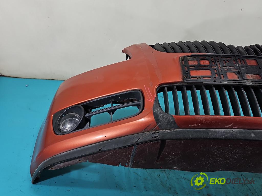 Skoda Fabia II 2007-2014 1.4 16V 86 HP manual 63 kW 1390 cm3 5- nárazník predné  (Kľučka dverí ostatné)
