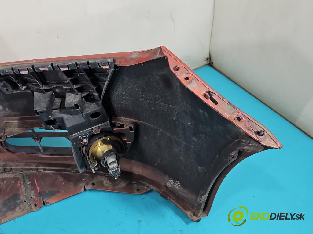 Skoda Fabia II 2007-2014 1.4 16V 86 HP manual 63 kW 1390 cm3 5- nárazník predné  (Kľučka dverí ostatné)