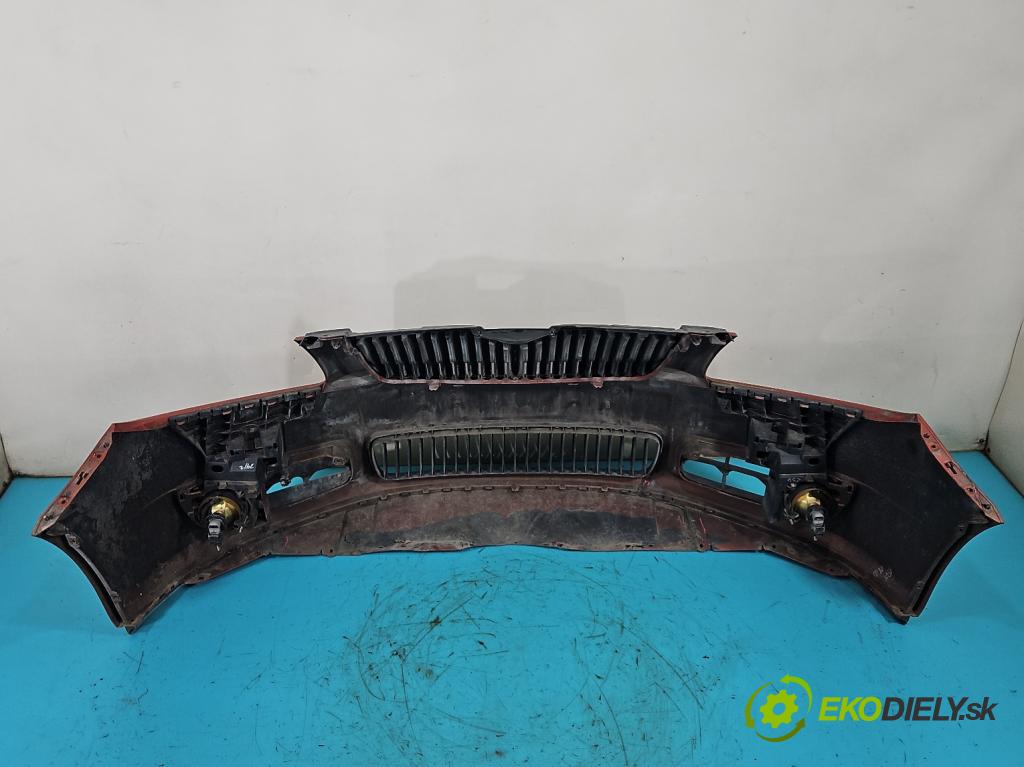 Skoda Fabia II 2007-2014 1.4 16V 86 HP manual 63 kW 1390 cm3 5- nárazník predné  (Kľučka dverí ostatné)