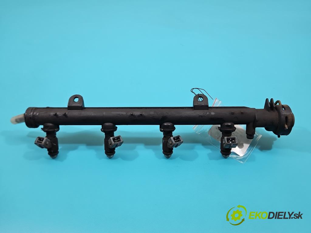 Skoda Octavia I 1996-2010 1.6 8V 75 HP manual 55 kW 1598 cm3 5- vstrek 032133319B (Vstrekovač paliva)