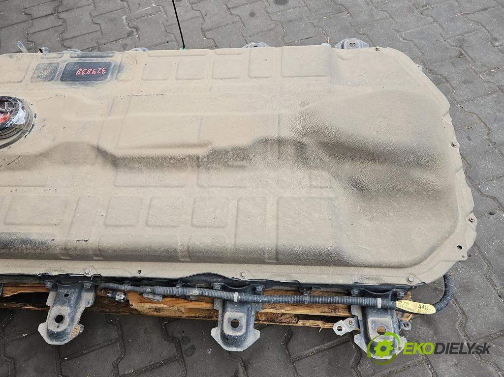 Mitsubishi Outlander III 2012-2022 2.4 135 HP automatic 99 kW 2360 cm3 5- batéria 9450A409