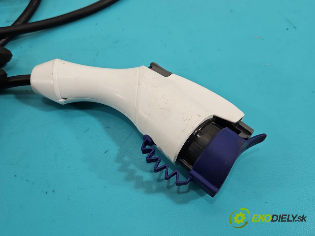 Mitsubishi Outlander III 2012-2022 2.4 135 HP automatic 99 kW 2360 cm3 5- Nabíjačka 9482A334