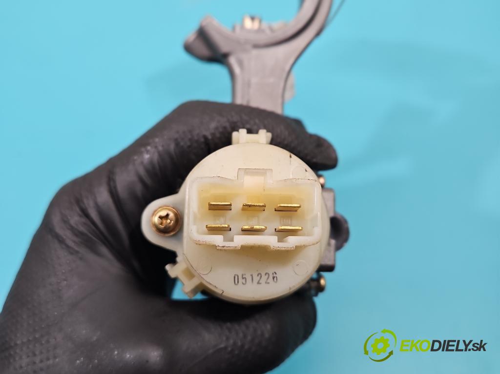 Kia Rio II 2005-2011 1.6 16V 111KM manual 82 kW 1599 cm3 5- Spínačka (Spínacia skrinka)