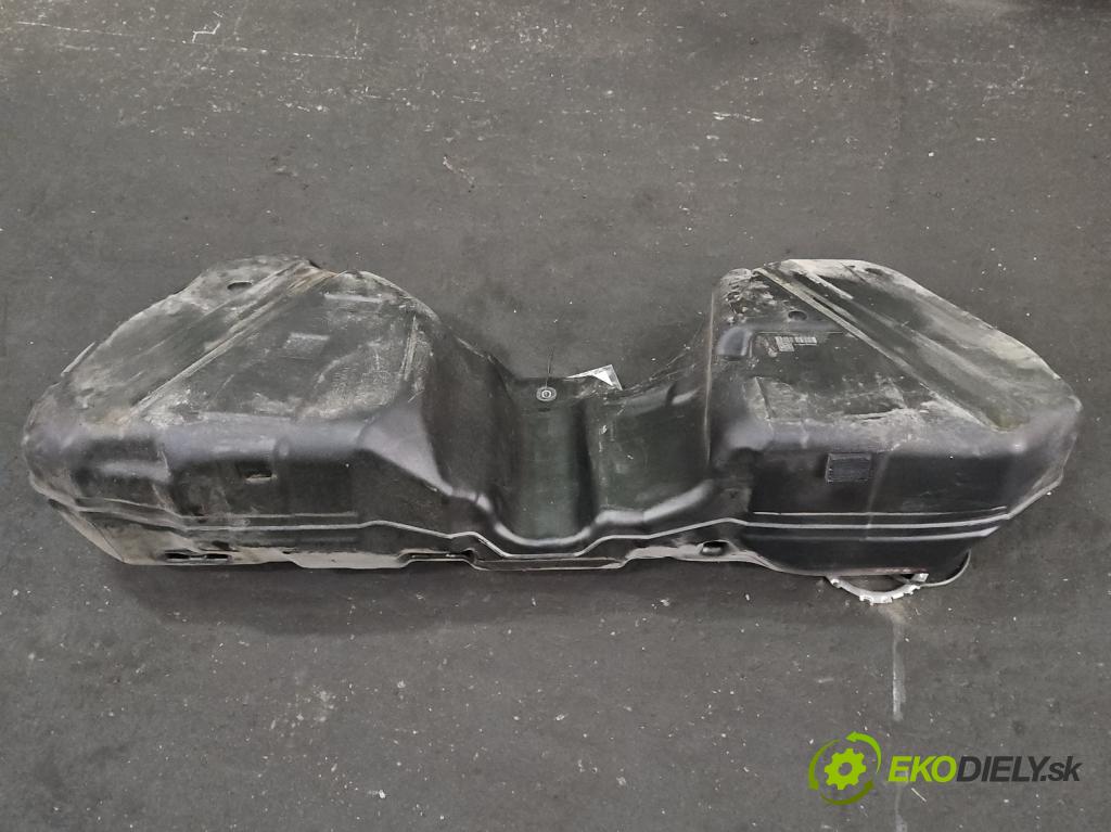 Bmw 3 G20 2018- 2.0 T 184 hp automatic 135 kW 1998 cm3 4- Nádrž: paliva 7449039 (Palivová nádrž)