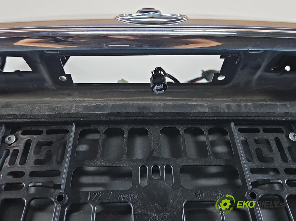 Mercedes E W213 2016-2023 2.0 CDI 194KM automatic 143 kW 1950 cm3 5- zadní kufrové dveře  (Zadní kapota (kufr))