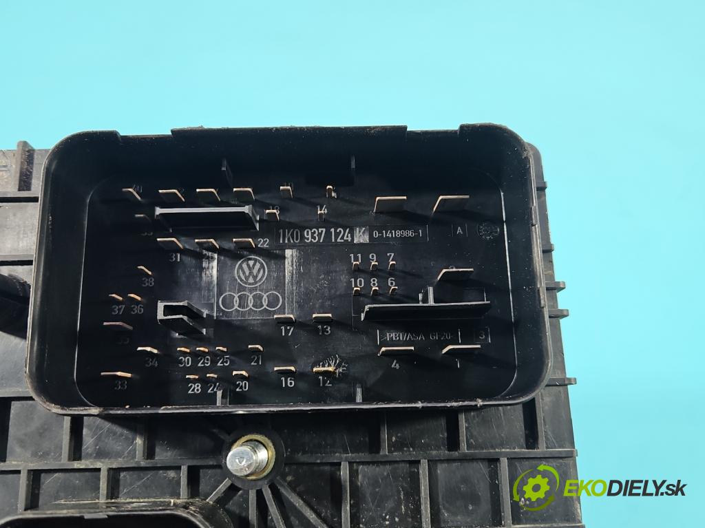 Skoda Octavia II 2004-2013 1.6 FSI 116 hp manual 85 kW 1598 cm3 5- skříňka pojistková 1K0937124K (Pojistková skříňka)