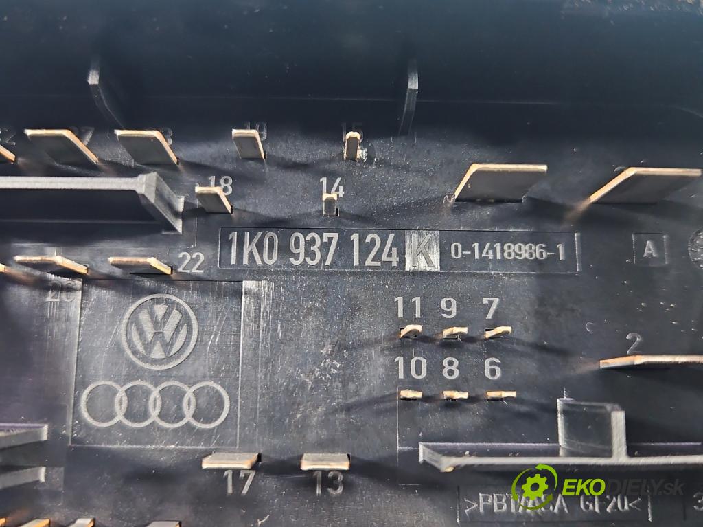 Skoda Octavia II 2004-2013 1.6 FSI 116 hp manual 85 kW 1598 cm3 5- skříňka pojistková 1K0937124K (Pojistková skříňka)