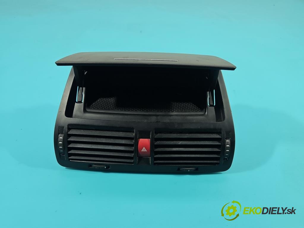 Skoda Octavia II 2004-2013 1.6 FSI 116 HP manual 85 kW 1598 cm3 5- Mřížka: kúrenia stredová  (Mriežka kúrenia (fukár))