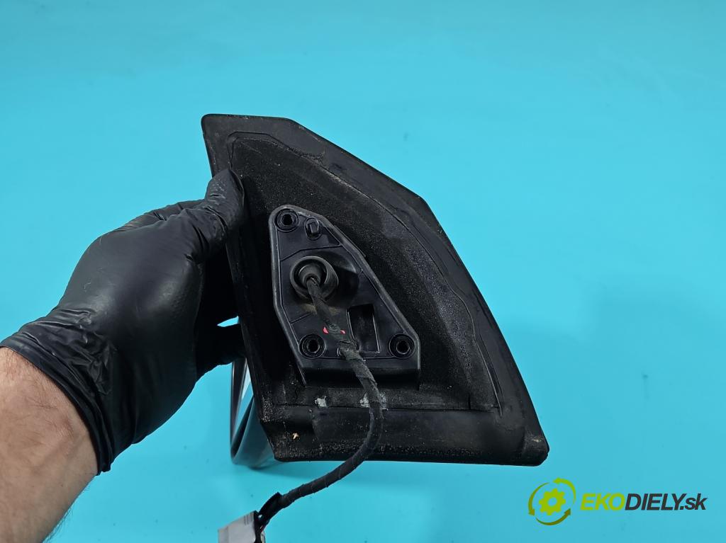 Toyota Corolla E12 2001-2009 1.4 vvti 97KM manual 71 kW 1398 cm3 5- zpětné zrcátko levé  (Klika dveří ostatní)