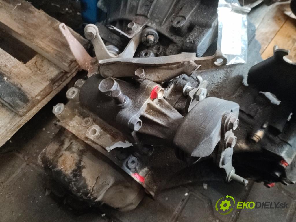 Toyota Corolla E12 2001-2009 1.4 vvti 97KM manual 71 kW 1398 cm3 5- převodovka stupňová manual C60 2