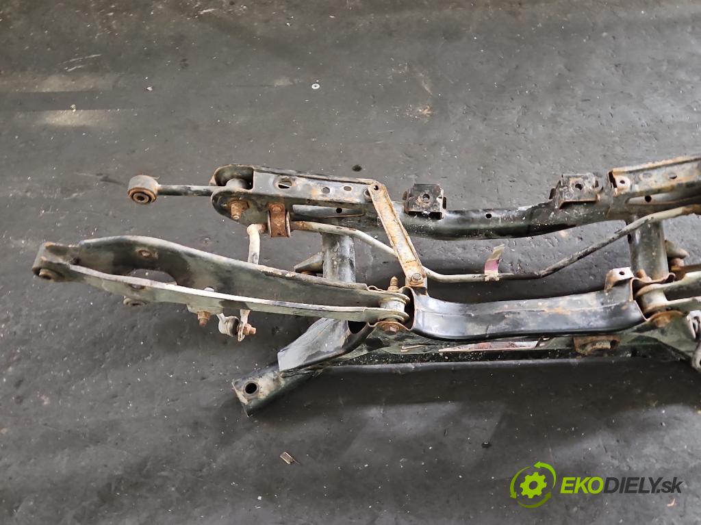 Jeep Patriot 2006-2017 2.4 16V 175 hp automatic 129 kW 2359 cm3 5- zadní výztuha  (Zadní výztuha)