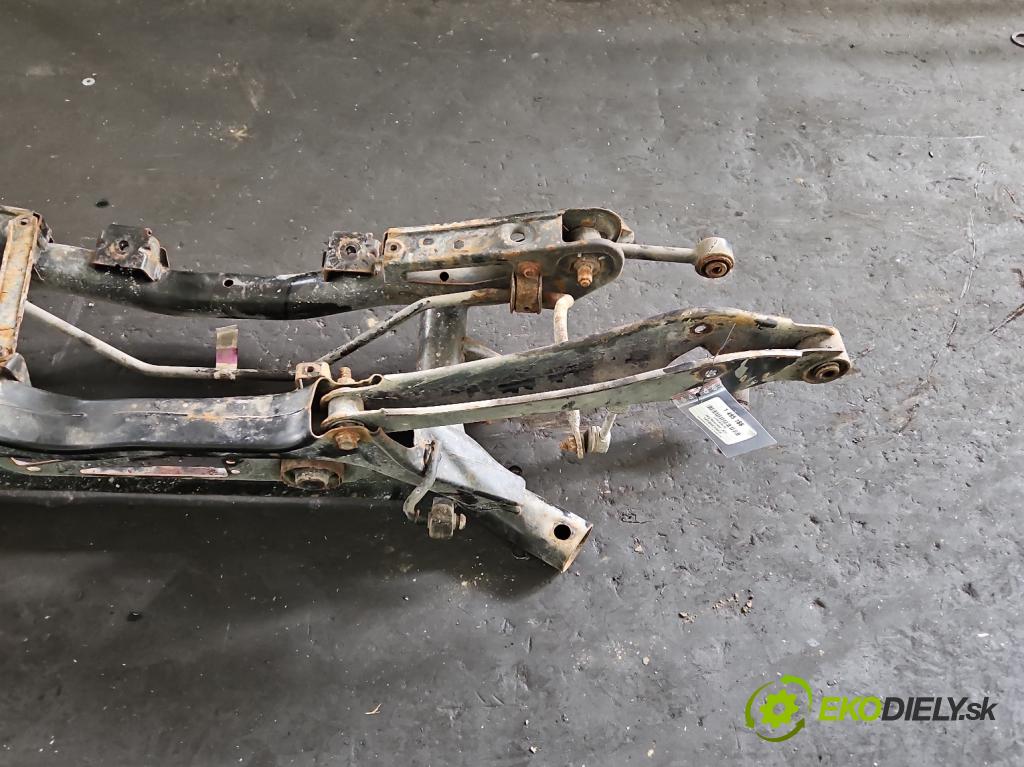 Jeep Patriot 2006-2017 2.4 16V 175 hp automatic 129 kW 2359 cm3 5- zadní výztuha  (Zadní výztuha)