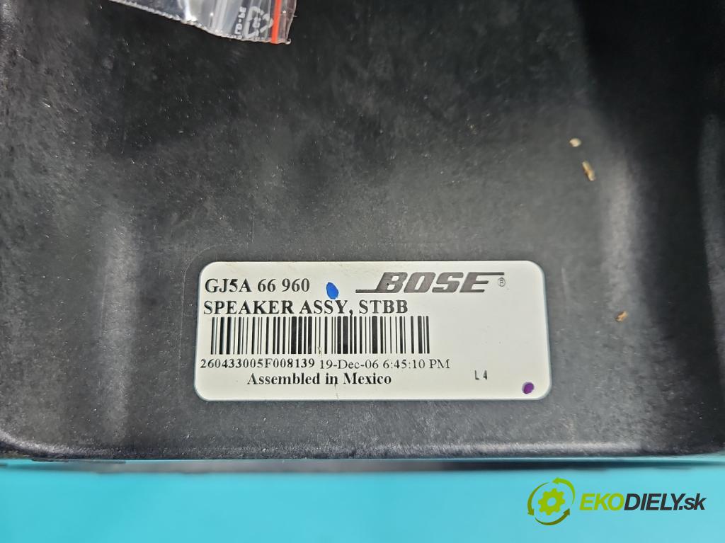 Mazda 6 I GG 2002-2007 2.0 citd 121KM manual 89 kW 1998 cm3 5- Subwoofer: GJ5A66960 (Audio zariadenie)