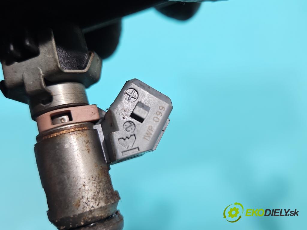 Renault Clio II 1998-2012 1,2.0 16V 75 HP manual 55 kW 1149 cm3 5- vstrek IWP099 (Vstrekovač paliva)