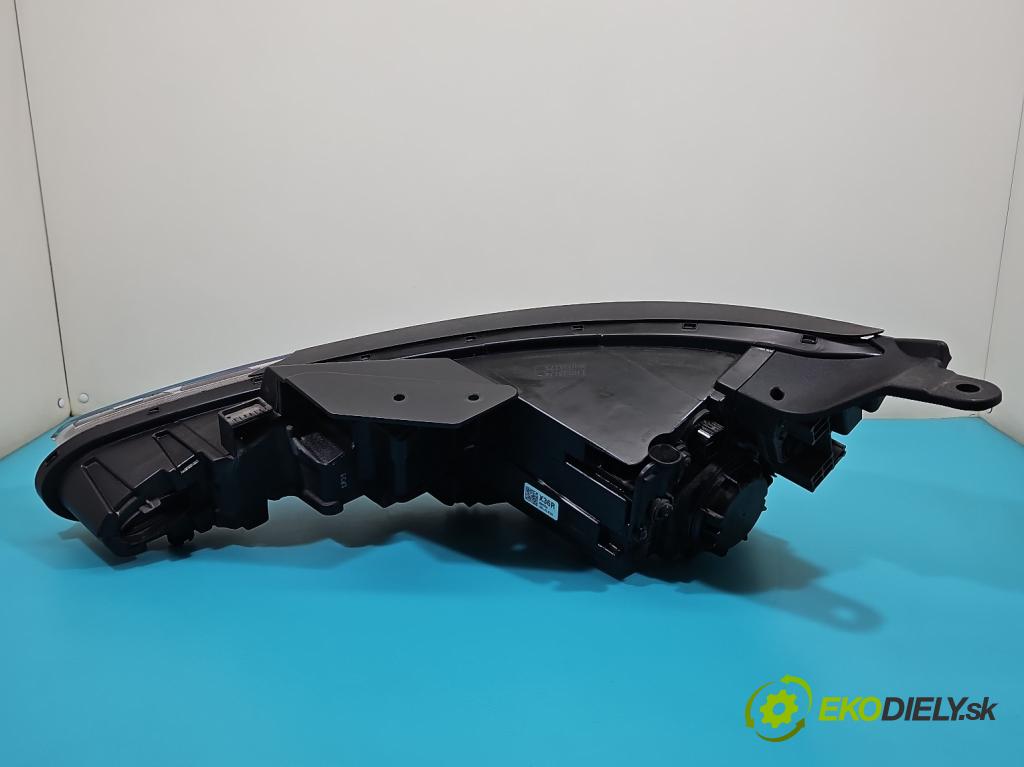 Hyundai Elantra VI 2015-2020 1.6 16V 128 HP manual 93.8 kW 1591 cm3 4- Reflektor: pravý 92102-F2 (Svetlo predné pravé)