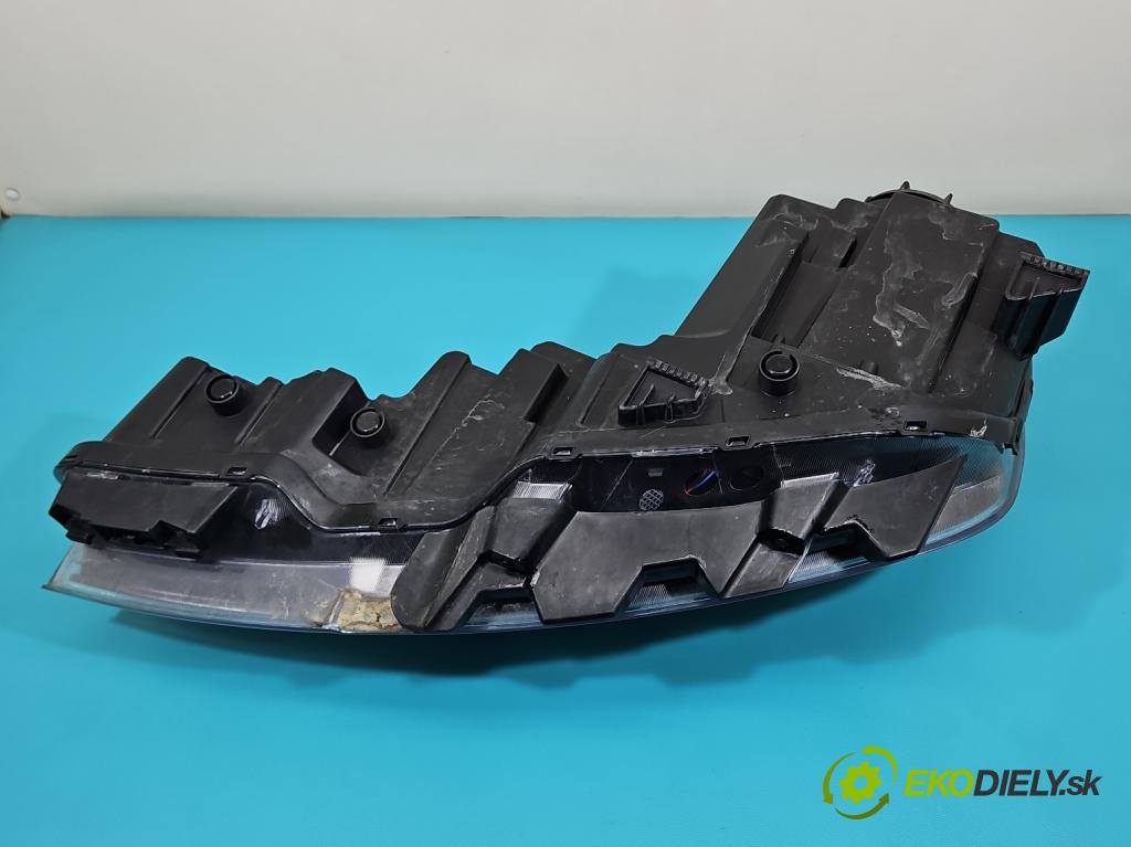 Hyundai Elantra VI 2015-2020 1.6 16V 128 HP manual 93.8 kW 1591 cm3 4- Reflektor: pravý 92102-F2 (Svetlo predné pravé)