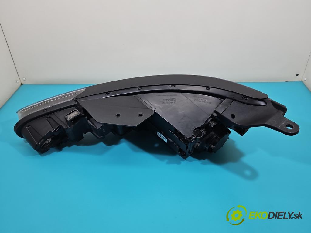 Hyundai Elantra VI 2015-2020 1.6 16V 128 HP manual 93.8 kW 1591 cm3 4- Reflektor: pravý 92102-F2 (Svetlo predné pravé)