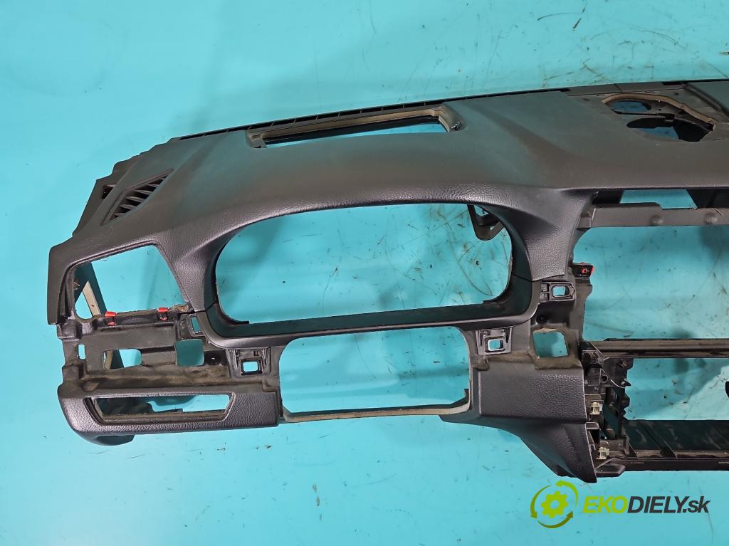 Bmw 5 F10 2010-2017 2.0d 218 HP automatic 160 kW 1995 cm3 5- kokpit,pristrojová doska rozdeľovacia