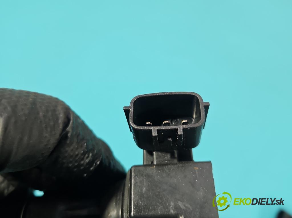 Infiniti FX I 2003-2008 3.5 V6 280KM: automatic 206 kW 3498 cm3 5- cievka zapaľovacia 22448-AL615 (Zapaľovacia cievka)