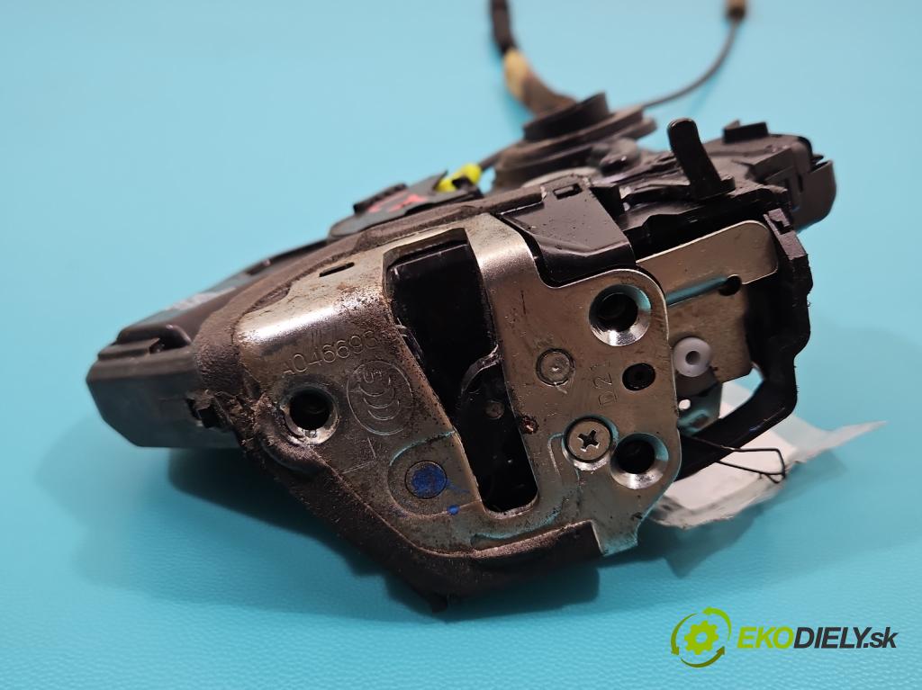Toyota Avensis II T25 2003-2008 2.0 D4D 126 hp manual 93 kW 1998 cm3 5- zámek zadní levý