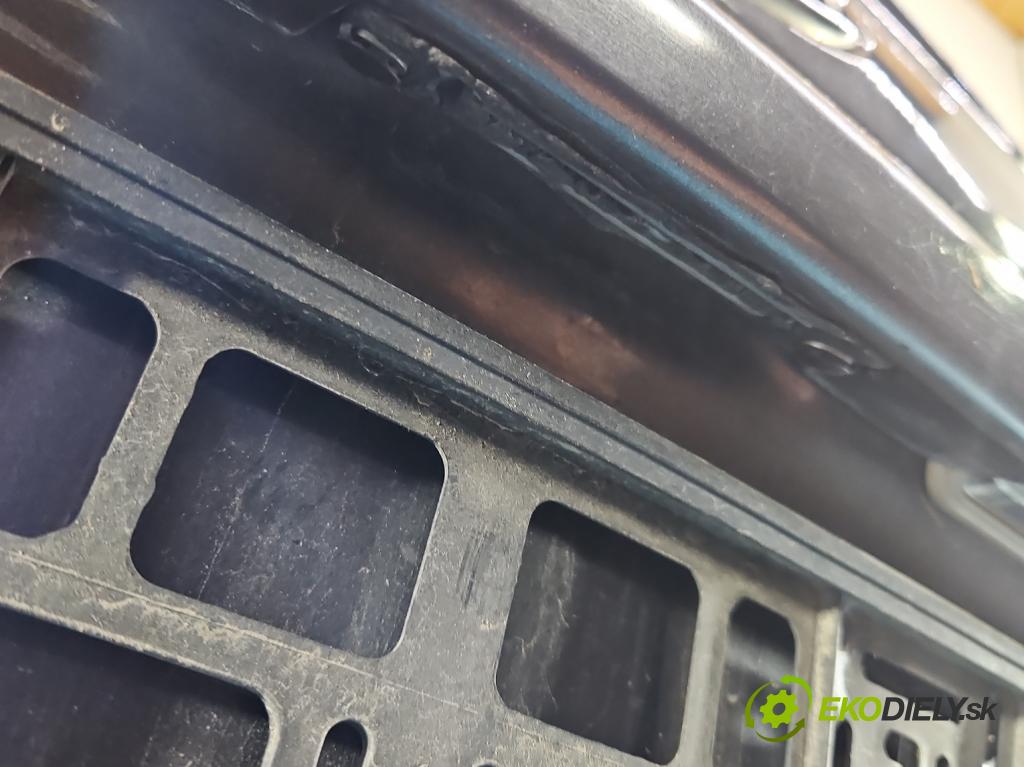 Toyota Avensis II T25 2003-2008 2.0 D4D 126 hp manual 93 kW 1998 cm3 5- zadní kufrové dveře  (Zadní kapota (kufr))