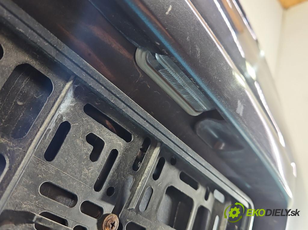 Toyota Avensis II T25 2003-2008 2.0 D4D 126 hp manual 93 kW 1998 cm3 5- zadní kufrové dveře  (Zadní kapota (kufr))