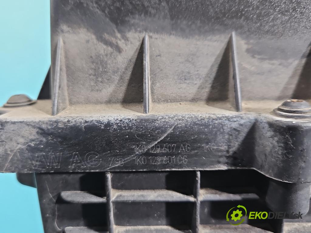 Vw Passat B7 2010-2014 2.0 TSI 211KM automatic 155 kW 1984 cm3 4- obal filtra vzduchu 1K0129607AG (Obal vzduchového filtra)