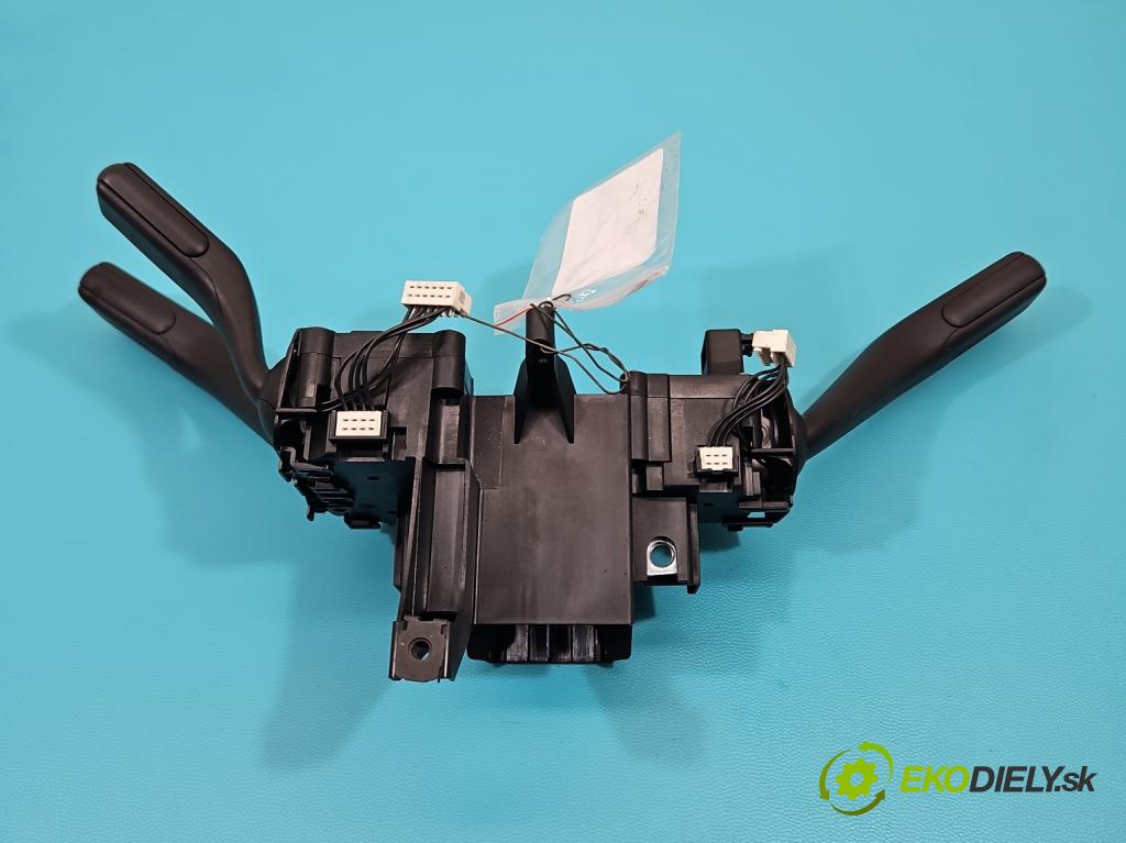 Vw Passat B7 2010-2014 2.0 TSI 211KM automatic 155 kW 1984 cm3 4- prepínač komplex: 3C5953502B (Prepínacie páčky pod volantom)