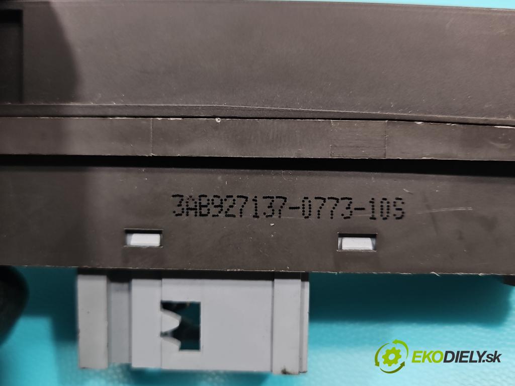 Vw Passat B7 2010-2014 2.0 TSI 211KM automatic 155 kW 1984 cm3 4- prepínač brzda: ručný 3AB927137 (Prepínacie páčky pod volantom)