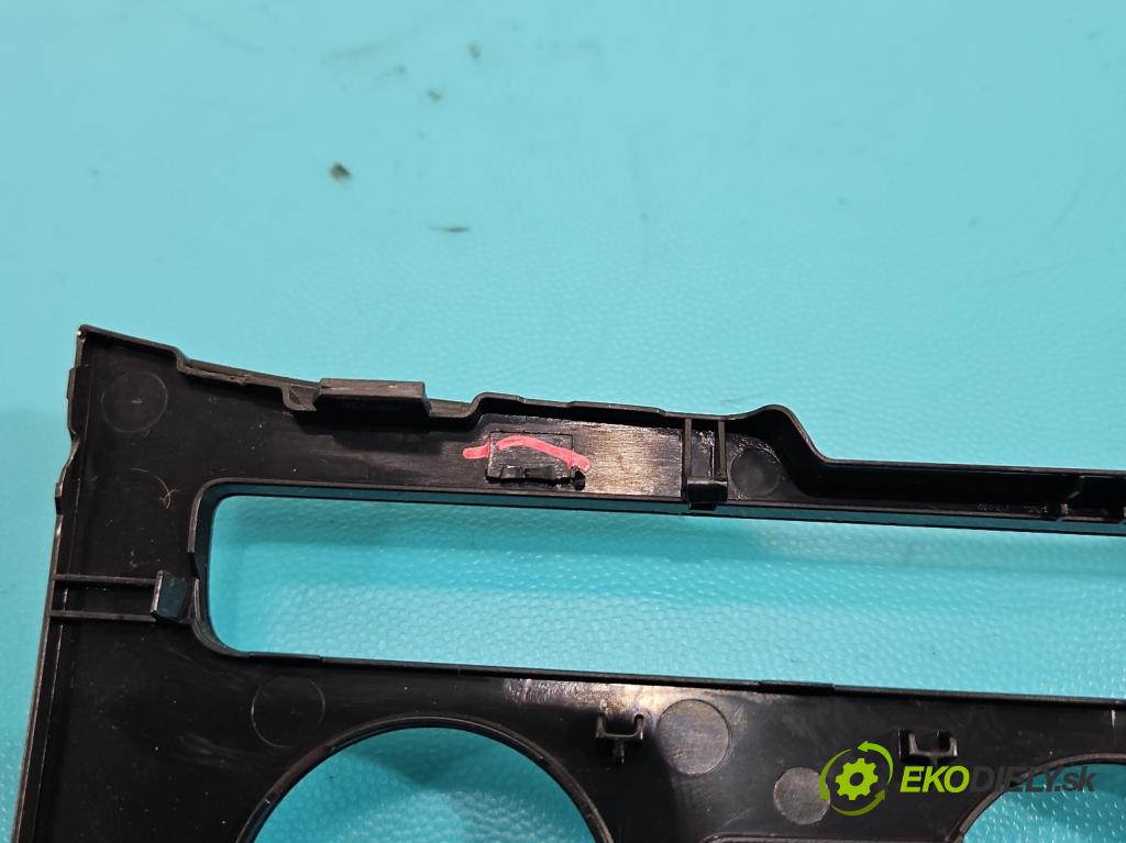 Vw Passat B7 2010-2014 2.0 TSI 211KM automatic 155 kW 1984 cm3 4- lišta ozdobná interiéry: 3AB858366D