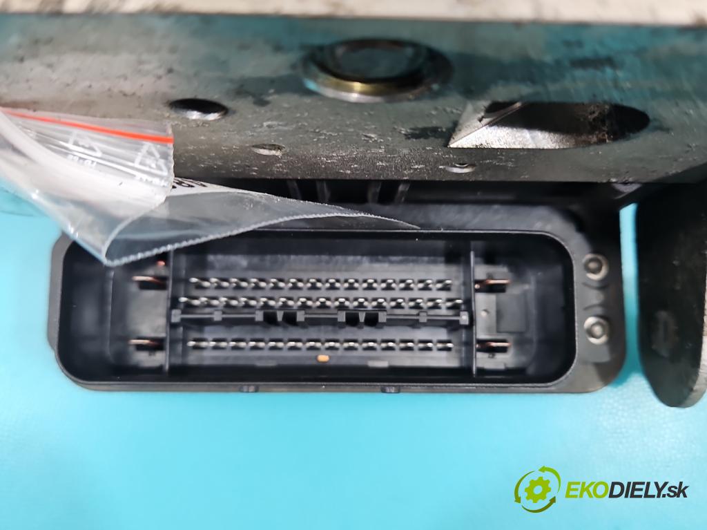 Audi A6 C7 2011-2018 3.0 TDI 313 HP automatic 230 kW 2967 cm3 5- čerpadlo abs 0265250565 (Pumpa ABS)