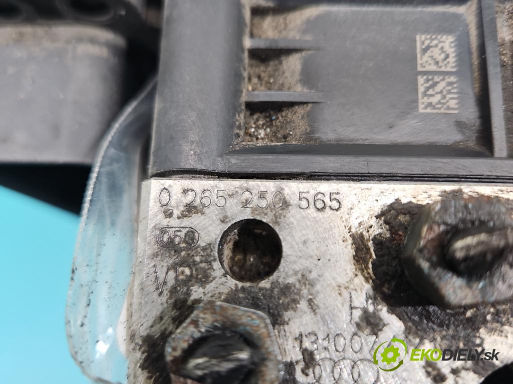 Audi A6 C7 2011-2018 3.0 TDI 313 HP automatic 230 kW 2967 cm3 5- čerpadlo abs 0265250565 (Pumpa ABS)