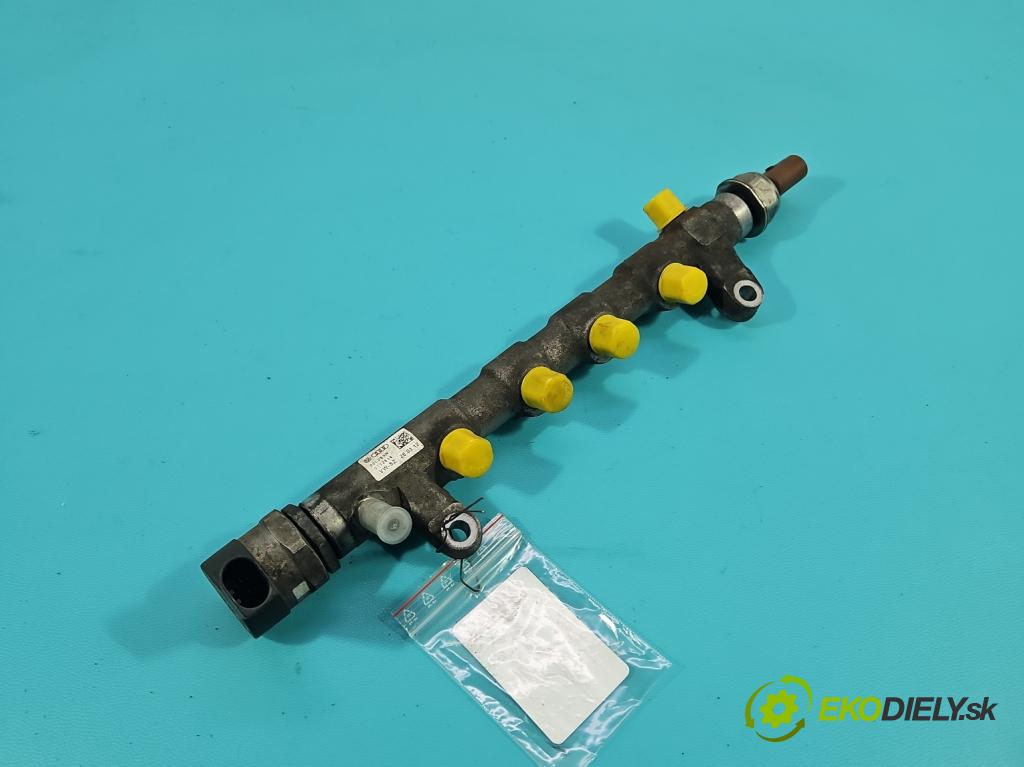 Vw Passat B7 2010-2014 2.0 tdi 140 HP automatic 103 kW 1968 cm3 5- lišta vstrekovacia 03L089N (Vstrekovacia lišta)