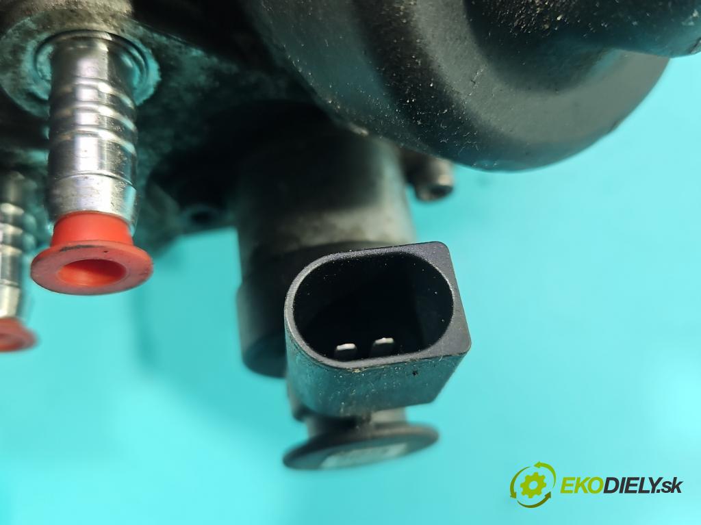 Vw Passat B7 2010-2014 2.0 tdi 140 HP automatic 103 kW 1968 cm3 5- čerpadlo vstrekovacia 0445010526 (Vstrekovacie čerpadlo)