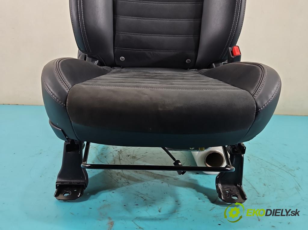 Mitsubishi Outlander III 2012-2022 2.4 135 HP automatic 99 kW 2360 cm3 5- sedačke: komplet