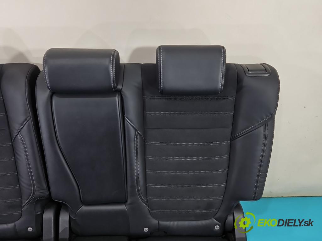 Mitsubishi Outlander III 2012-2022 2.4 135 HP automatic 99 kW 2360 cm3 5- sedačke: komplet