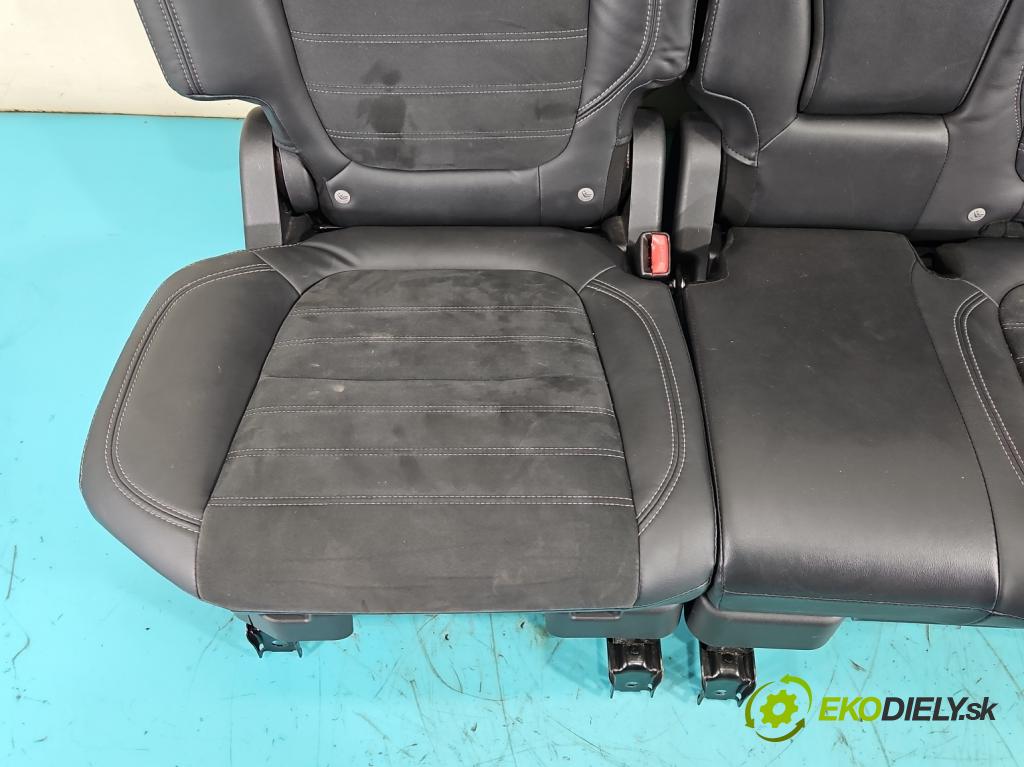 Mitsubishi Outlander III 2012-2022 2.4 135 HP automatic 99 kW 2360 cm3 5- sedačke: komplet