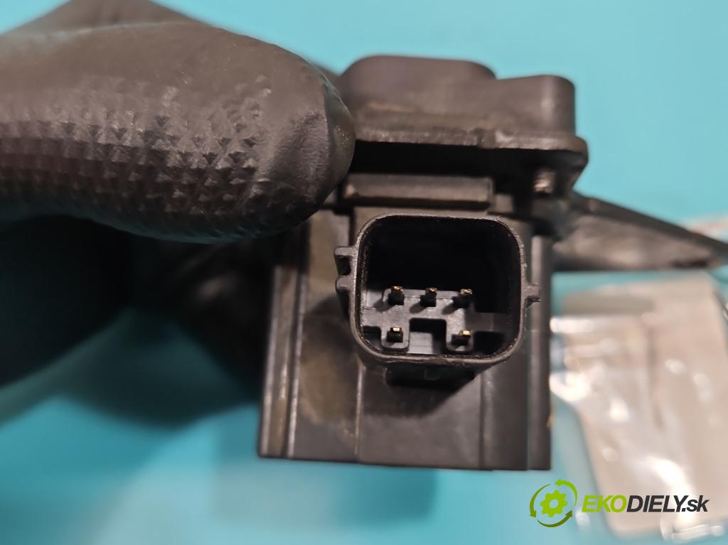 Jeep Patriot 2006-2017 2.4 16V 175 HP automatic 129 kW 2359 cm3 5- Ovladač: klapky: kolektor 04884549AD (Motorček ostatné)