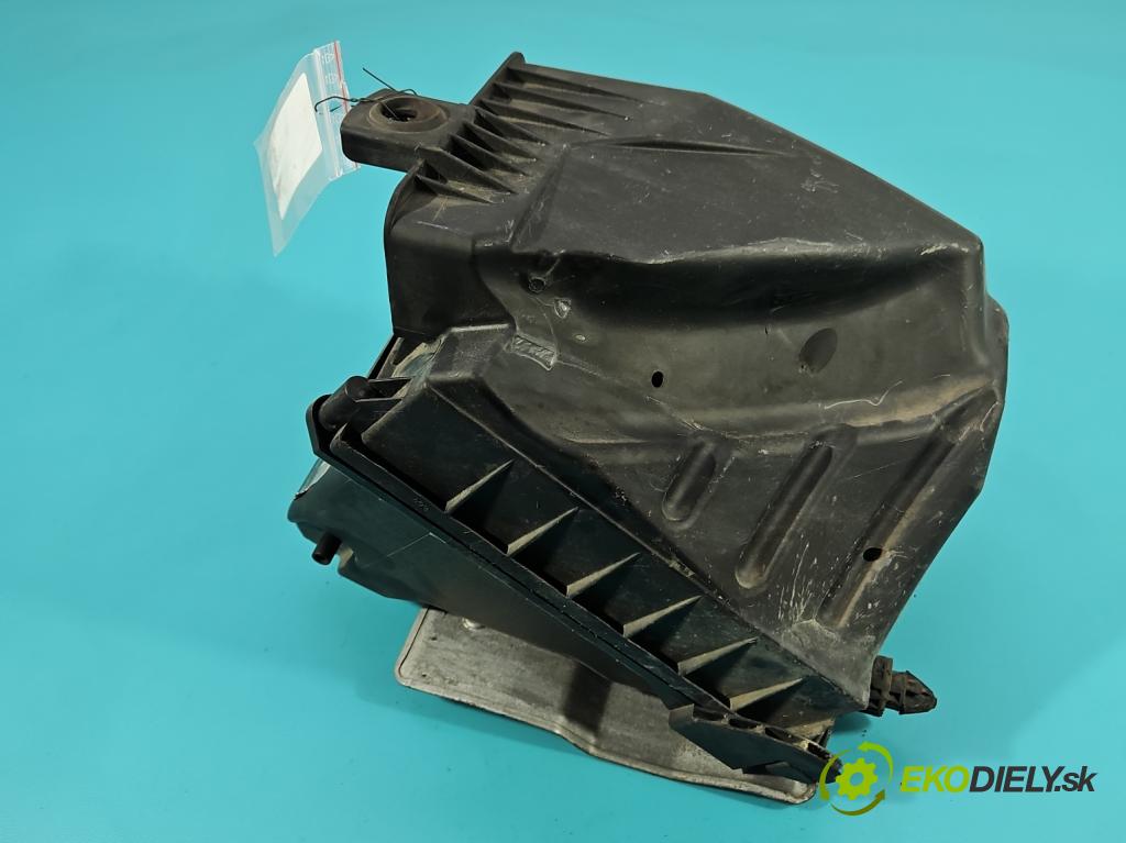 Audi A4 B6 2000-2004 1.9 tdi 131 hp manual 96 kW 1896 cm3 4- obal filtra vzduchu 06C133843 (Kryt vzduchového filtru)