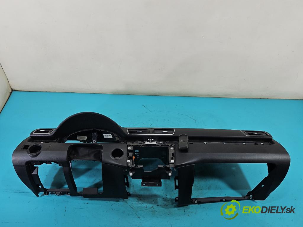 Vw Passat B7 2010-2014 2.0 TSI 211KM automatic 155 kW 1984 cm3 4- kokpit,pristrojová doska rozdeľovacia 